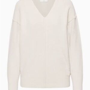 Aritzia Hush Knit V-neck Sweater